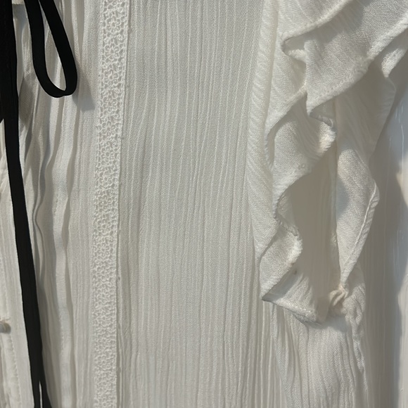 Women’s size small blouse - Picture 11 of 12